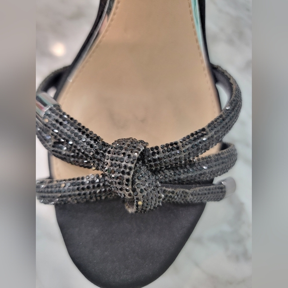 Jewel Badgley Mischka black rhinestone 4" dress heels - Picture 3 of 9
